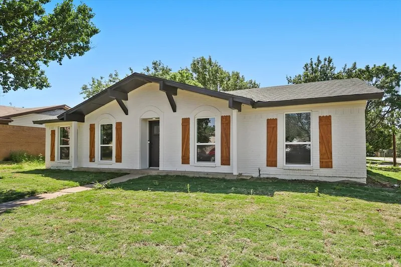 Renovated house after Royal Groups Realty purchase in Texas