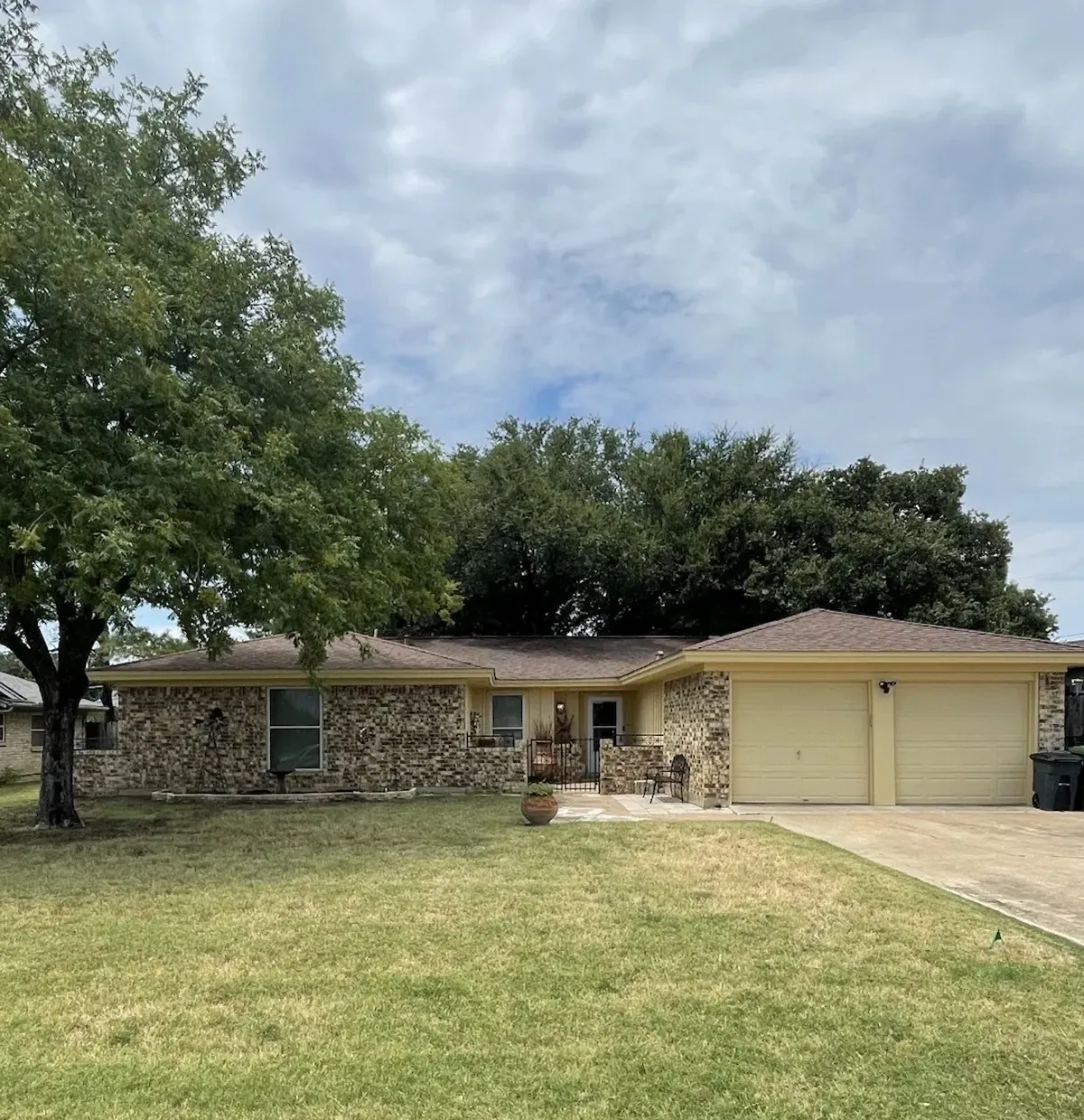 Real property purchased by Royal Groups Realty in Texas